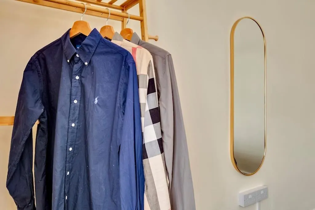 Apartment Spacious London Home- 15 Minutes To Paddington Hayes  United Kingdom