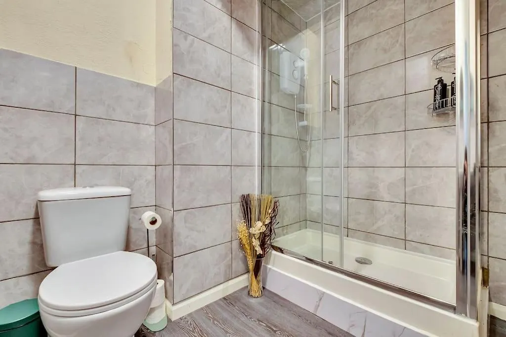Spacious London Home- 15 Minutes To Paddington Hayes